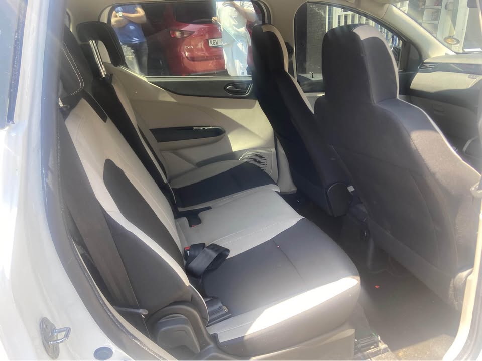 2024 Renault Triber 8000km