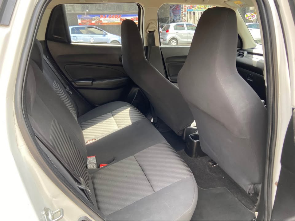 2023 Suzuki Swift 26.000km Manual