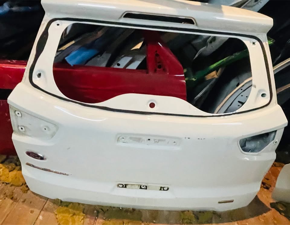 Ford Ecosport tailgate - Private Seller Ford Ecosport tailgate - Private Seller