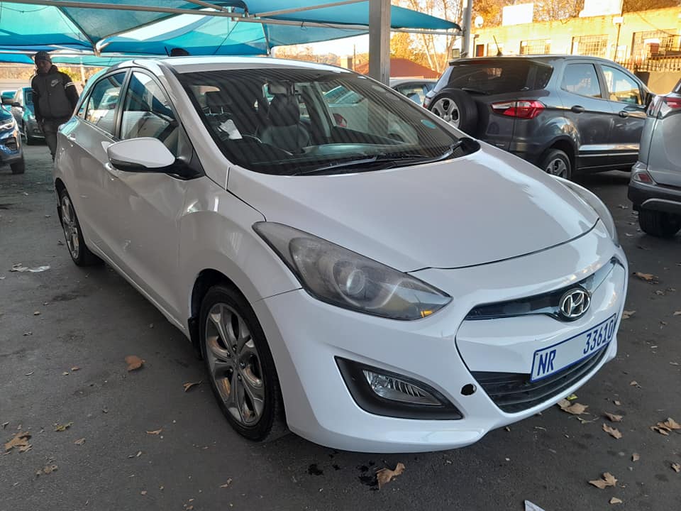 2015 HYUNDAI I30 1.8 SP0RT MANUAL