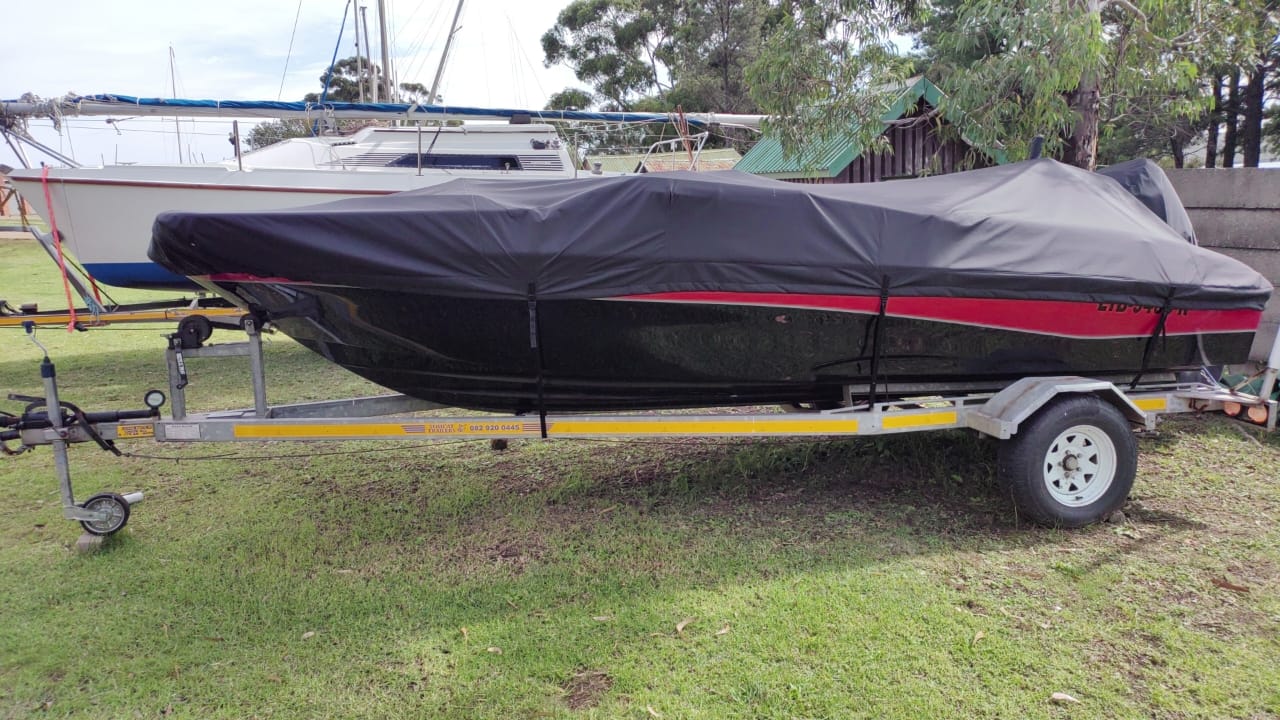 18 ft Exspression Funster boat with 150 Optimax Murcury Motor