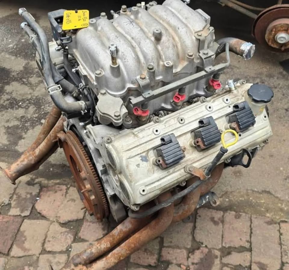 Isuzu 3.2 V6 Complete Engine