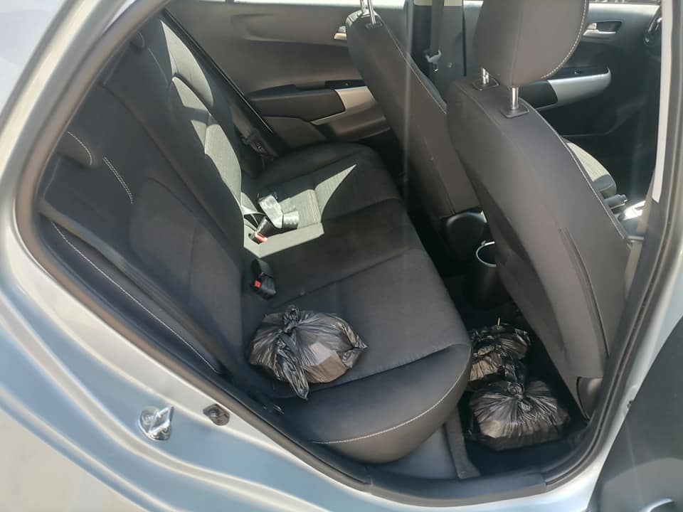 2022 Kia Picanto 1.0 Automatic Service book and spare key
