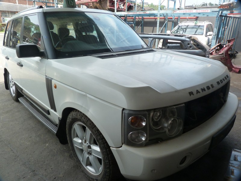 Land Rover Range Rover 5L V8 AT White - 2004 STRIPPING FOR SPARES - Private Seller Land Rover Range Rover 5L V8 AT White - 2004 STRIPPING FOR SPARES - Private Seller