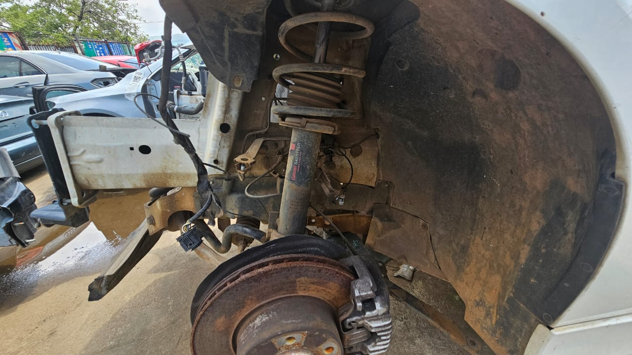 shocks front used BMW 320i E91 for sale - Private Seller shocks front used BMW 320i E91 for sale - Private Seller