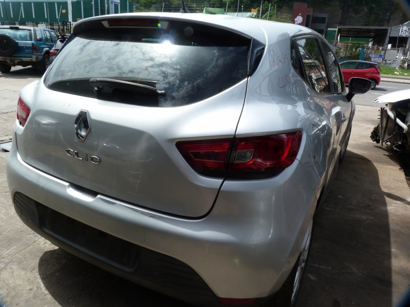 Renault Clio IV 1.2T Petrol Manual Grey - 2017 SPARESBOYZ STRIPPING FOR SPARES - Private Seller Renault Clio IV 1.2T Petrol Manual Grey - 2017 SPARESBOYZ STRIPPING FOR SPARES - Private Seller