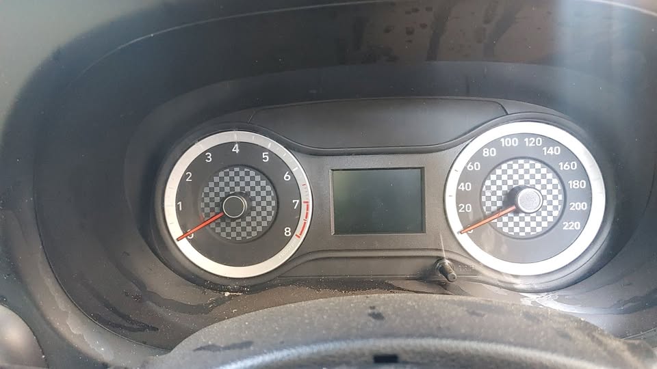 Hyundai Grand I10 2024 CLUSTER - Private Seller Hyundai Grand I10 2024 CLUSTER - Private Seller