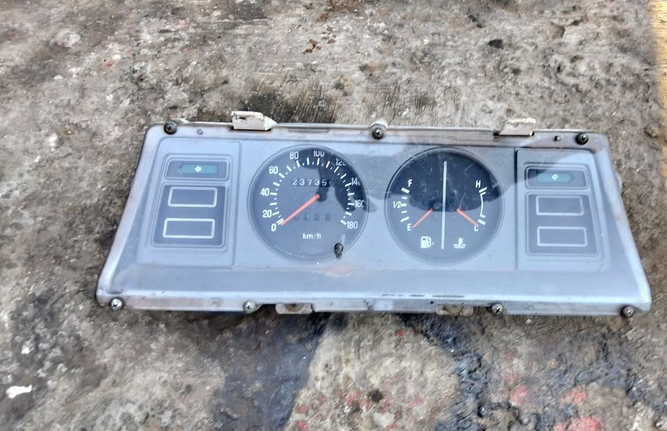 Datsun 160 speedometer - Private Seller Datsun 160 speedometer - Private Seller