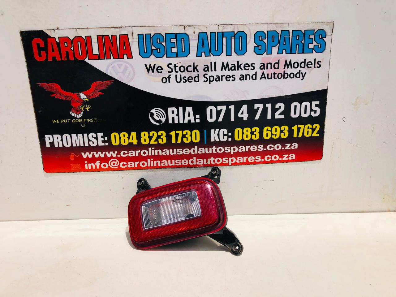 Hyundai Venue right side rear/back reflector light on the bumper (2019-2022) - Private Seller