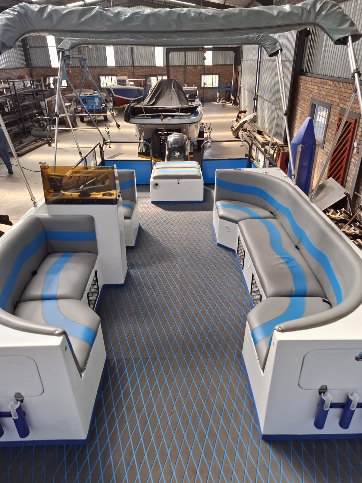 20FEET NEWLY REBUILDT FISHING/LEISURE PONTOON BOAT FOR SALE