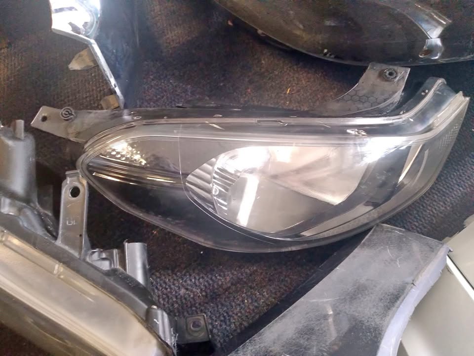 Hyundai Grande Ii10 Headlight for Sale whatsapp - Private Seller Hyundai Grande Ii10 Headlight for Sale whatsapp - Private Seller