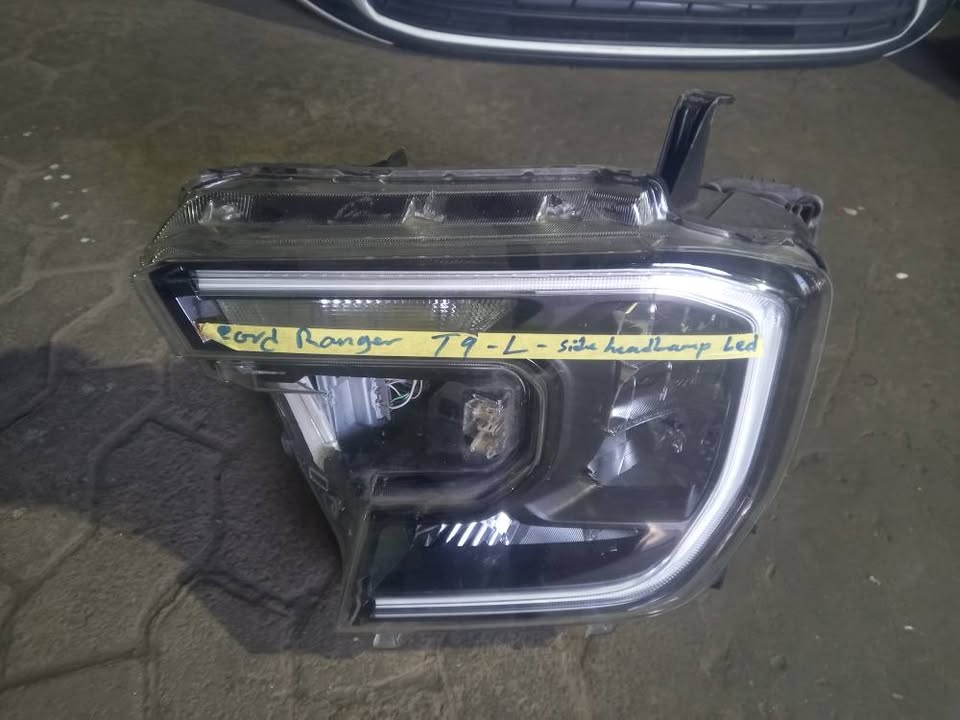 FORD RANGER T9 LED HEADLIGHT LEFT HAND SIDE - Private Seller FORD RANGER T9 LED HEADLIGHT LEFT HAND SIDE - Private Seller