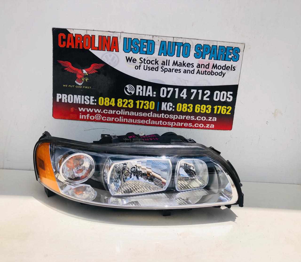 Volvo V70 S60 right side headlight (2005-2009) - Private Seller Volvo V70 S60 right side headlight (2005-2009) - Private Seller