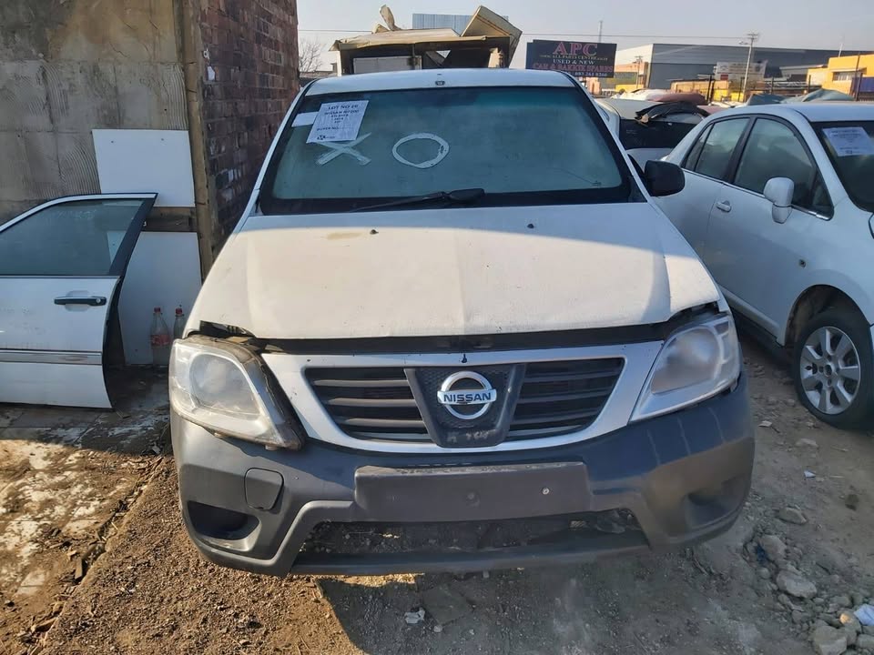 Nissan np200 stripping for spares