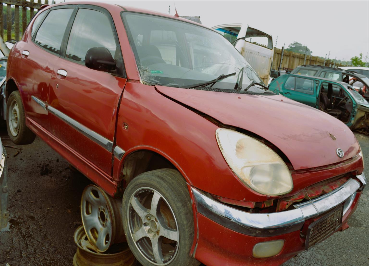 2000 Daihatsu Sirion 1.3 – Stripping for Spares 2000 Daihatsu Sirion 1.3 – Stripping for Spares