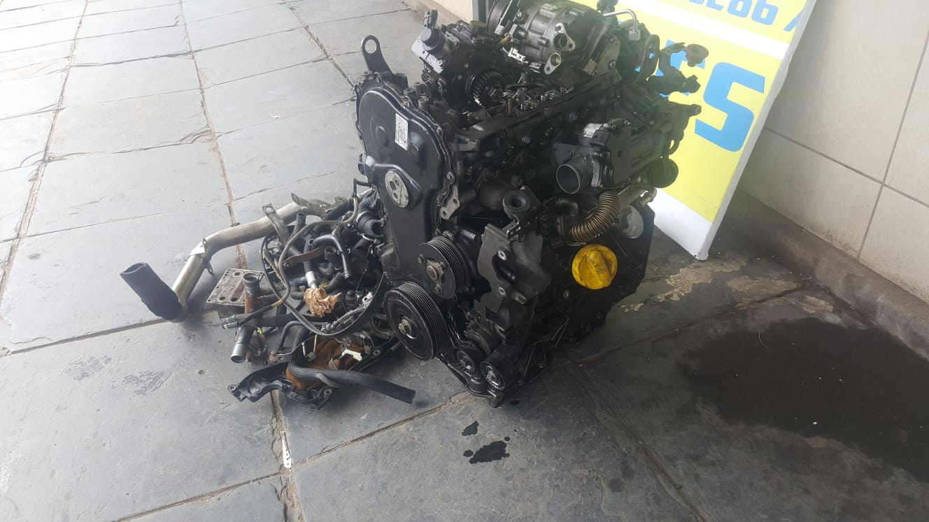 nissan/renault m9r engine stripping - Private Seller