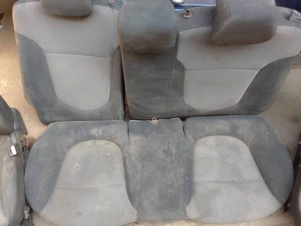 2011 up Hyundai accent seats still in good condition for sale - Private Seller 2011 up Hyundai accent seats still in good condition for sale - Private Seller