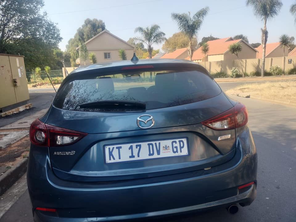2019 Mazda 3 1.6 Dynamic Hatchback with a Nice interior seat and Service book
