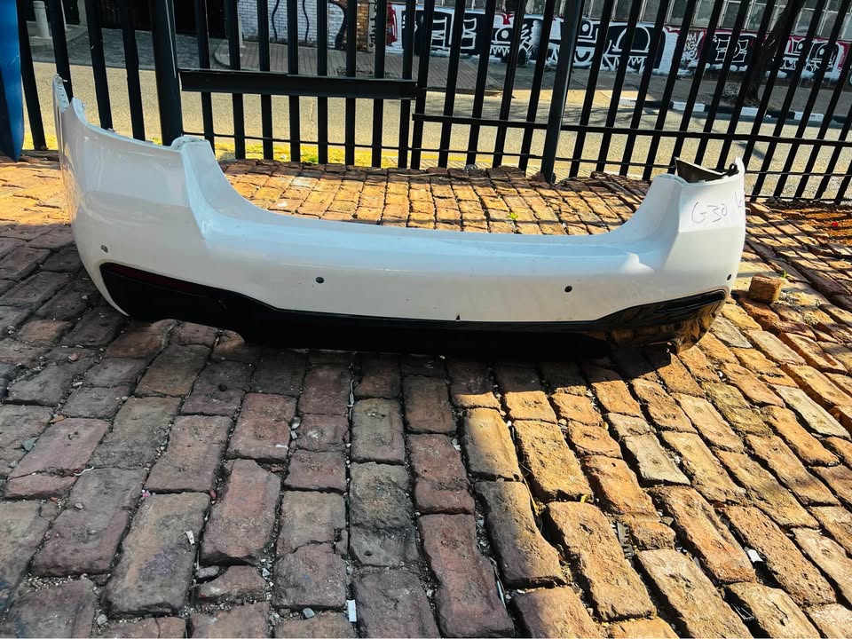 BMW 5 Series (G30 / G31) M Sport Rear Bumper - Private Seller BMW 5 Series (G30 / G31) M Sport Rear Bumper - Private Seller