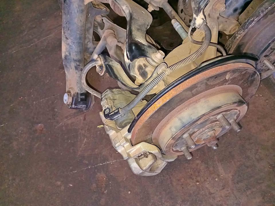 Toyota Rav4 complete rear suspension new shape