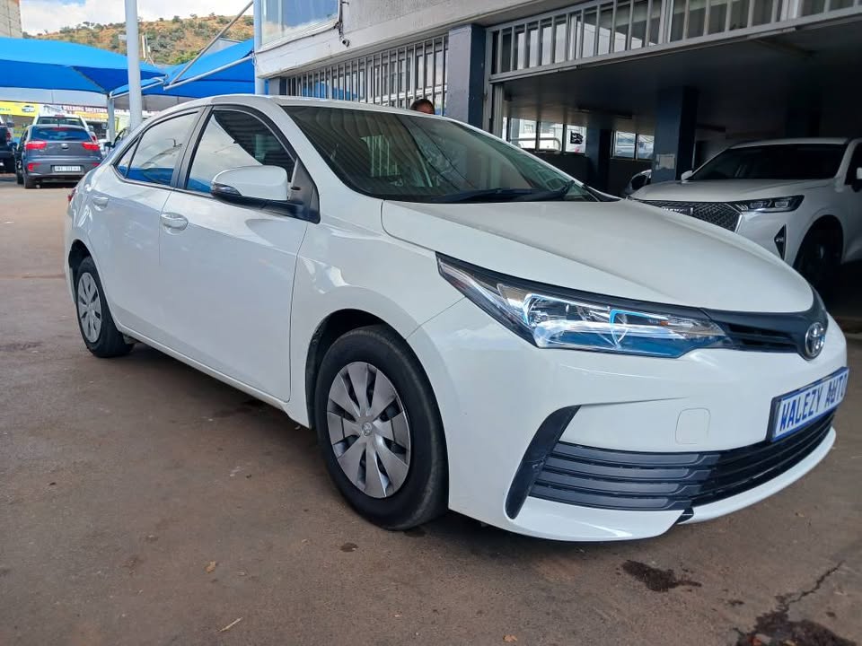 2023 TOYOTA COROLLA QUEST 1.8 Transmission: Manual Mileage: 31000km Fueltype: Petrol White