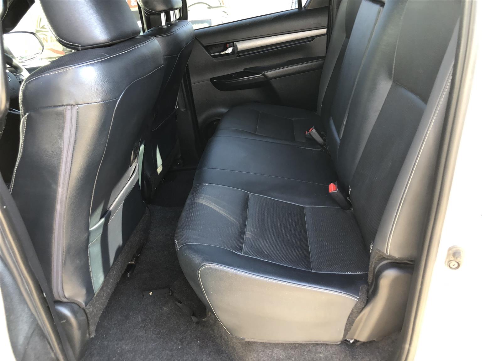 2023 Toyota Hilux 2.8GD-6 double Cab (4x2) Legend GR Sport Auto For Sale