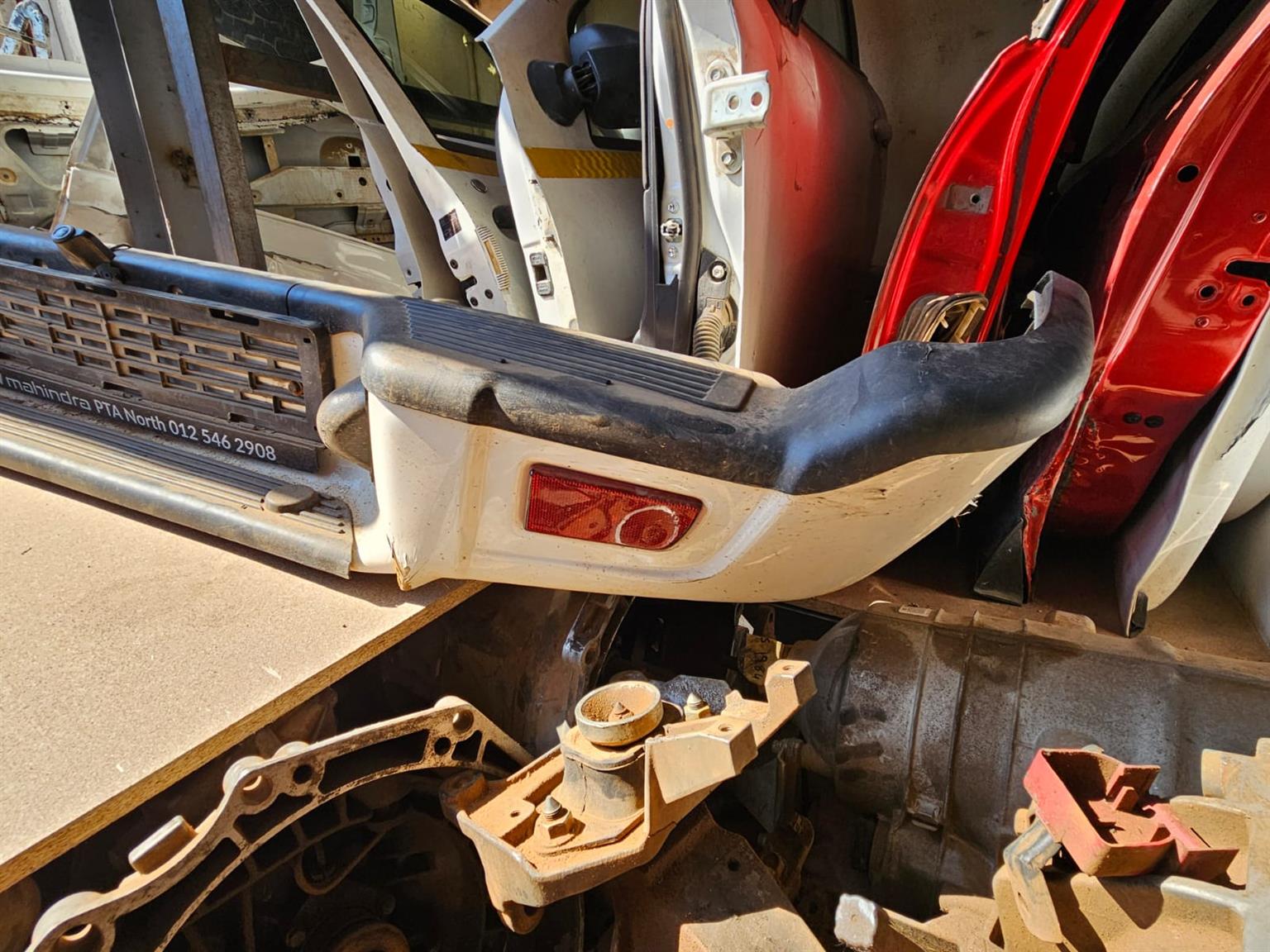 🚙 Mahindra Pik Up Rear Bumper for Sale – Genuine & Ready to Fit! 🚙 - Private Seller