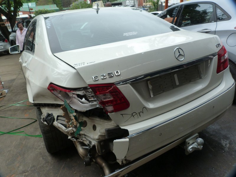 Mercedes E250 CDI W212 BE Avantgarde AT White - 2010 SPARESBOYZ STRIPPING FOR SP - Private Seller