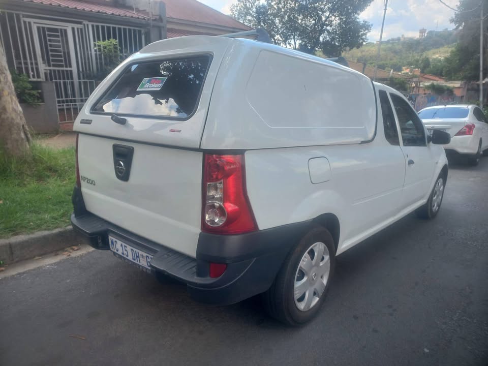 2019 Nissan NP200 1.6 Petrol, Manual, white color, mileage 75000kms,