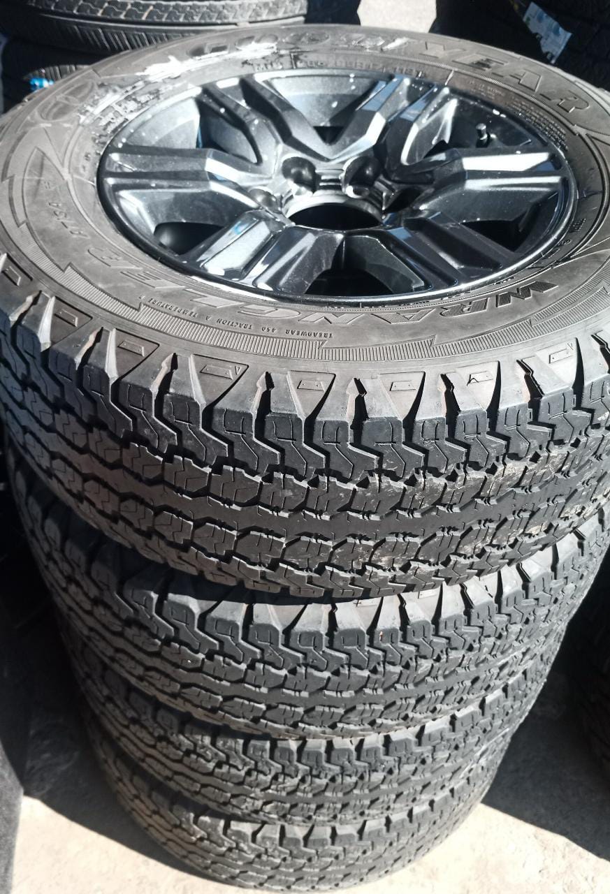 17inch Toyota Hilux/Fortuner black mags with used 265/65/17 tyres set - Private Seller 17inch Toyota Hilux/Fortuner black mags with used 265/65/17 tyres set - Private Seller
