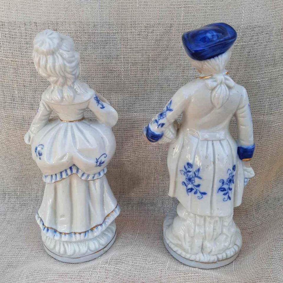 Pair of porcelain figurines