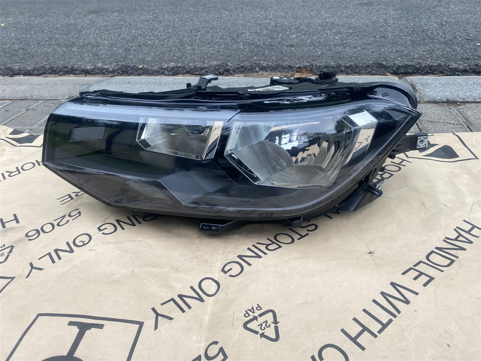 2023 VW T-CROSS HALOGEN HEADLIGHT LEFT SIDE FOR SALE. IN EXCELLENT CONDITION - Private Seller 2023 VW T-CROSS HALOGEN HEADLIGHT LEFT SIDE FOR SALE. IN EXCELLENT CONDITION - Private Seller