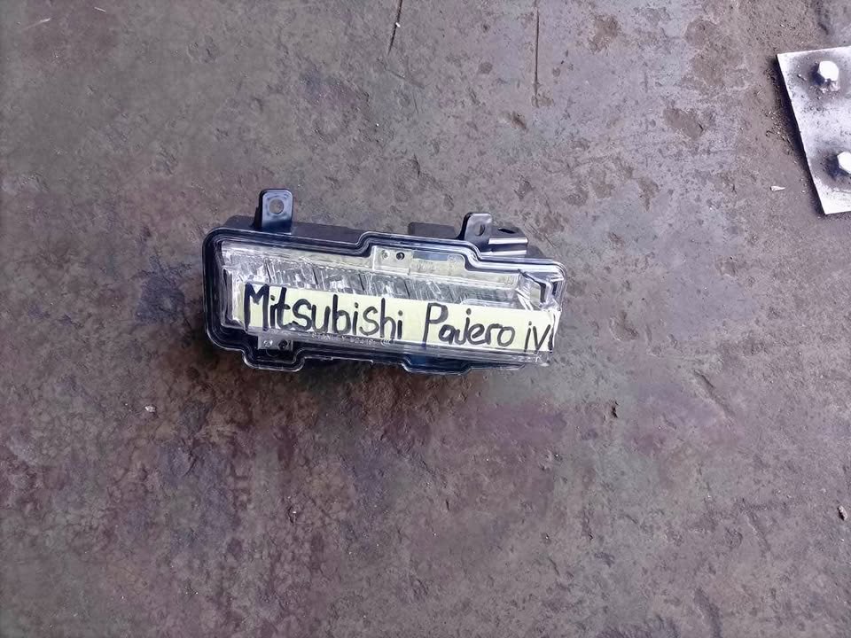 Mitsubishi pajero fog light - Private Seller Mitsubishi pajero fog light - Private Seller