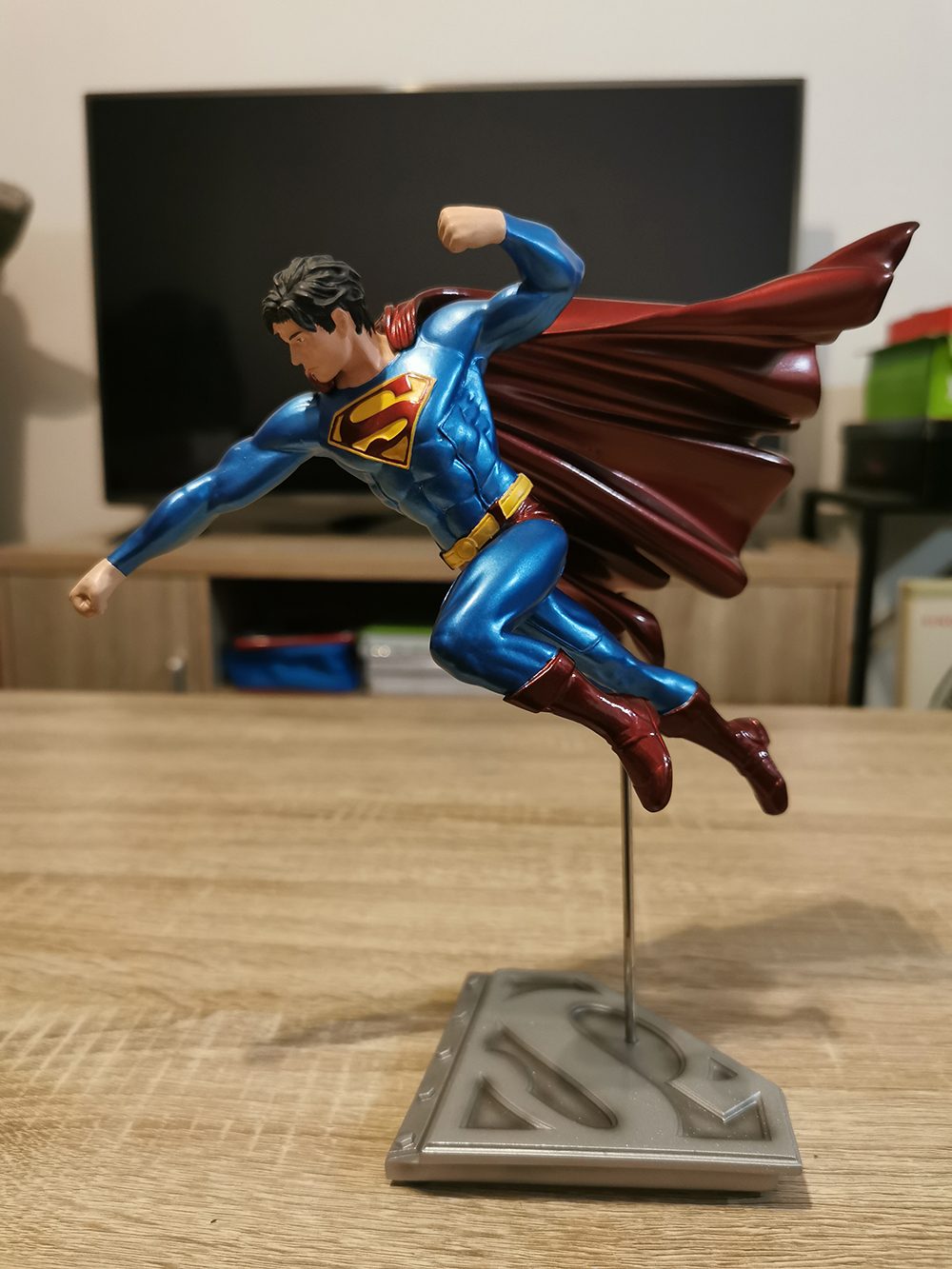 Superman DC Collectables Man Of Steel Statue (New In Box) Superman DC Collectables Man Of Steel Statue (New In Box)