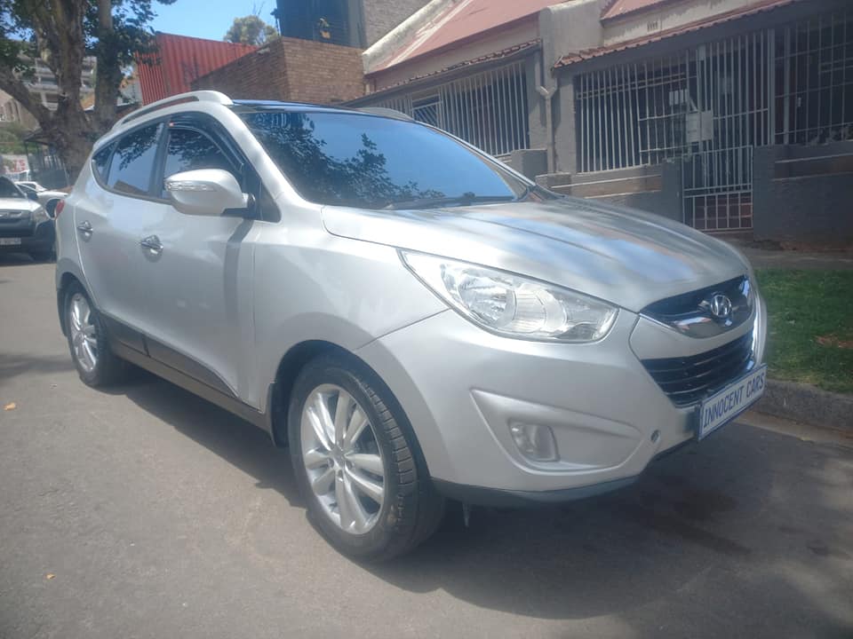 2010 HYUNDAI ix35 SUV 2.0 CRDI DIESEL, AUTOMATIC 4X4, SILVER COLOR, MILEAGE
