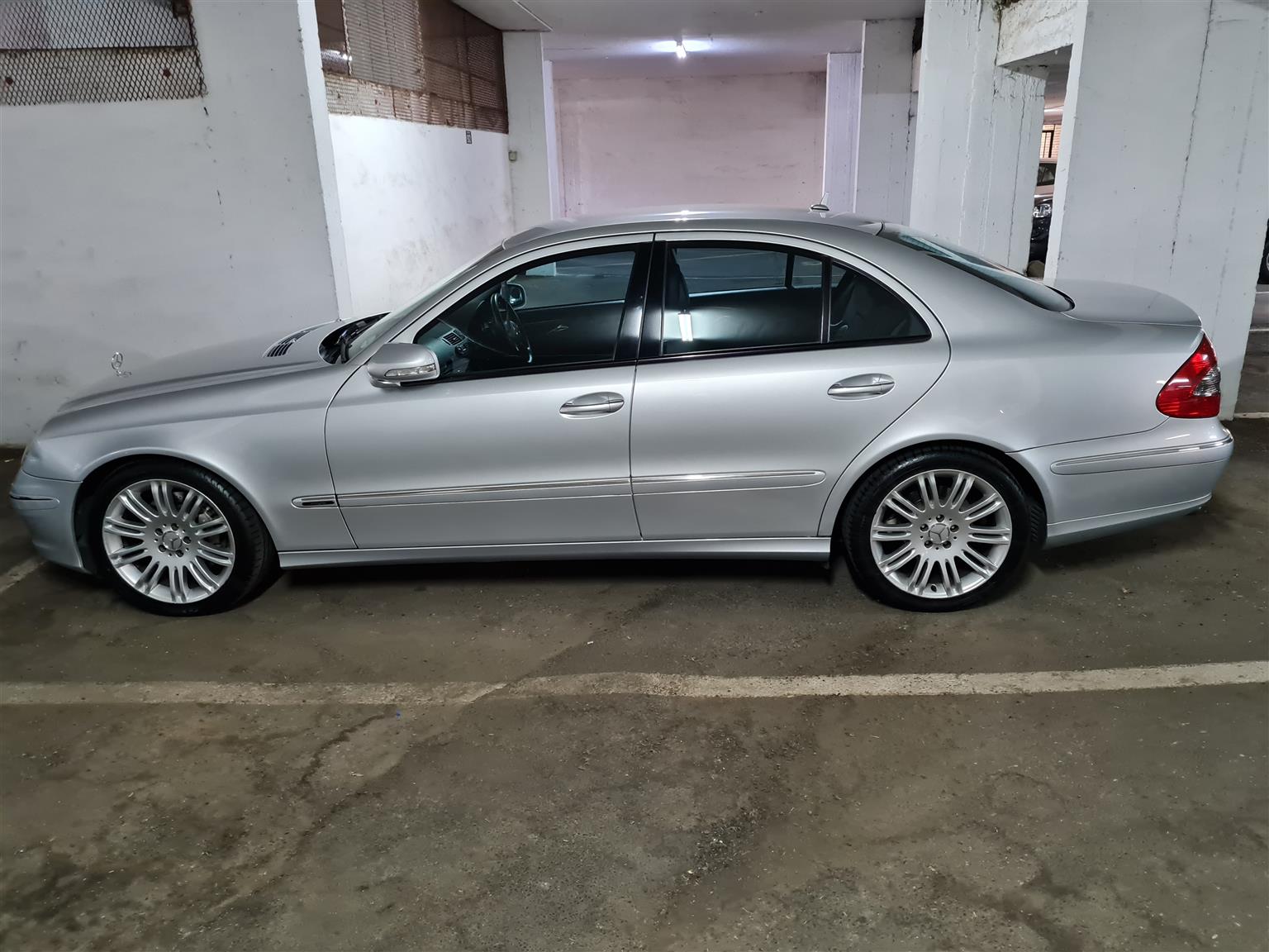 Used 2009 Mercedes-Benz E-Class E200 Avantgarde - Private Seller Used 2009 Mercedes-Benz E-Class E200 Avantgarde - Private Seller