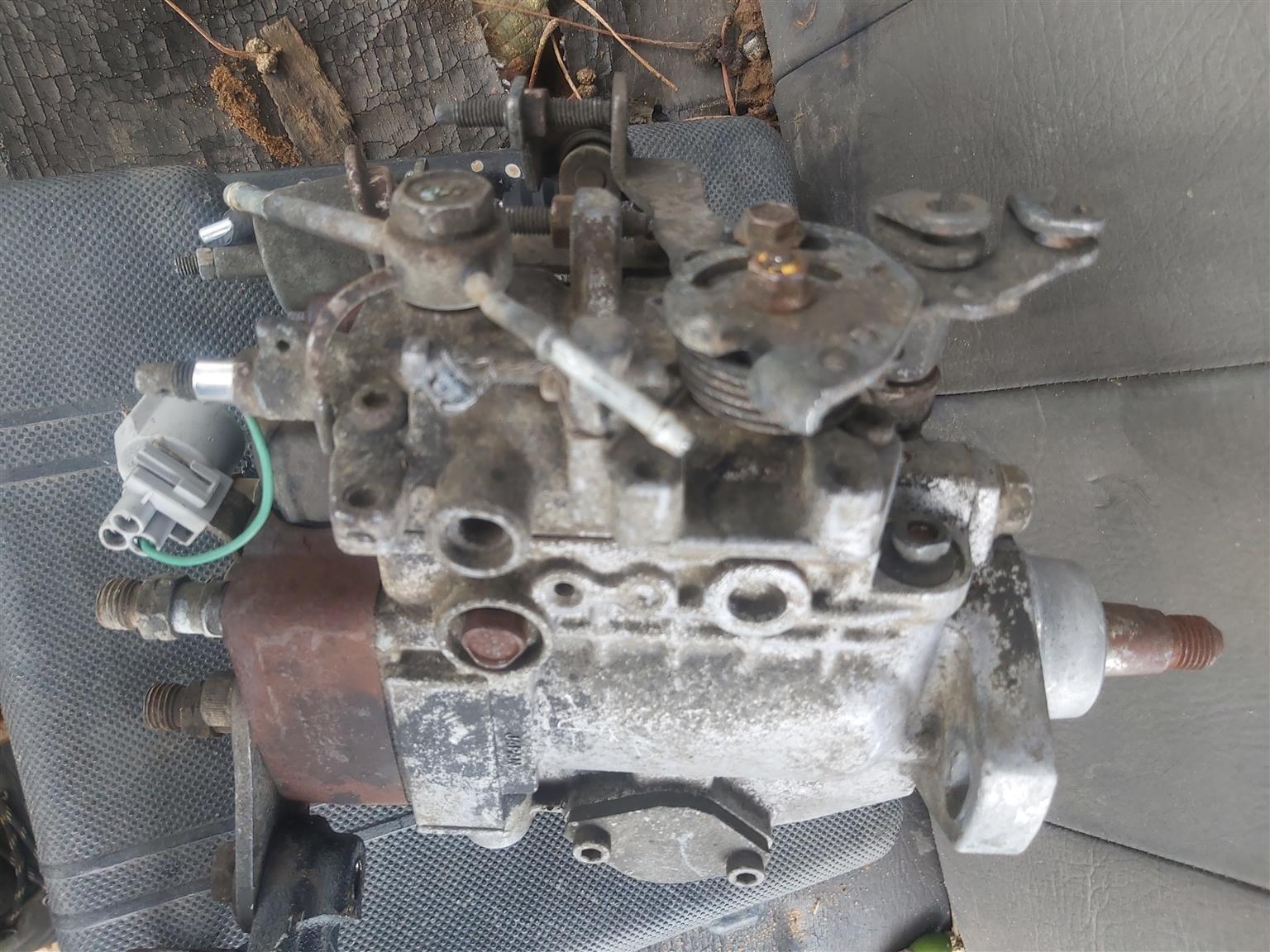 Diesel pump Toyota hilux - Private Seller Diesel pump Toyota hilux - Private Seller