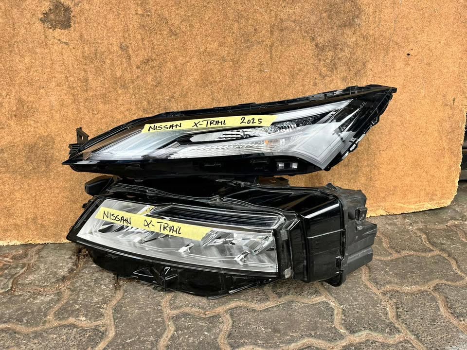 2025 Nissan X-Traill Headlights - Private Seller 2025 Nissan X-Traill Headlights - Private Seller