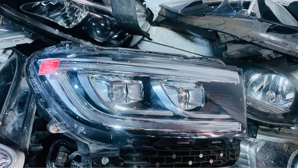 GWM P-Series headlight - Private Seller GWM P-Series headlight - Private Seller