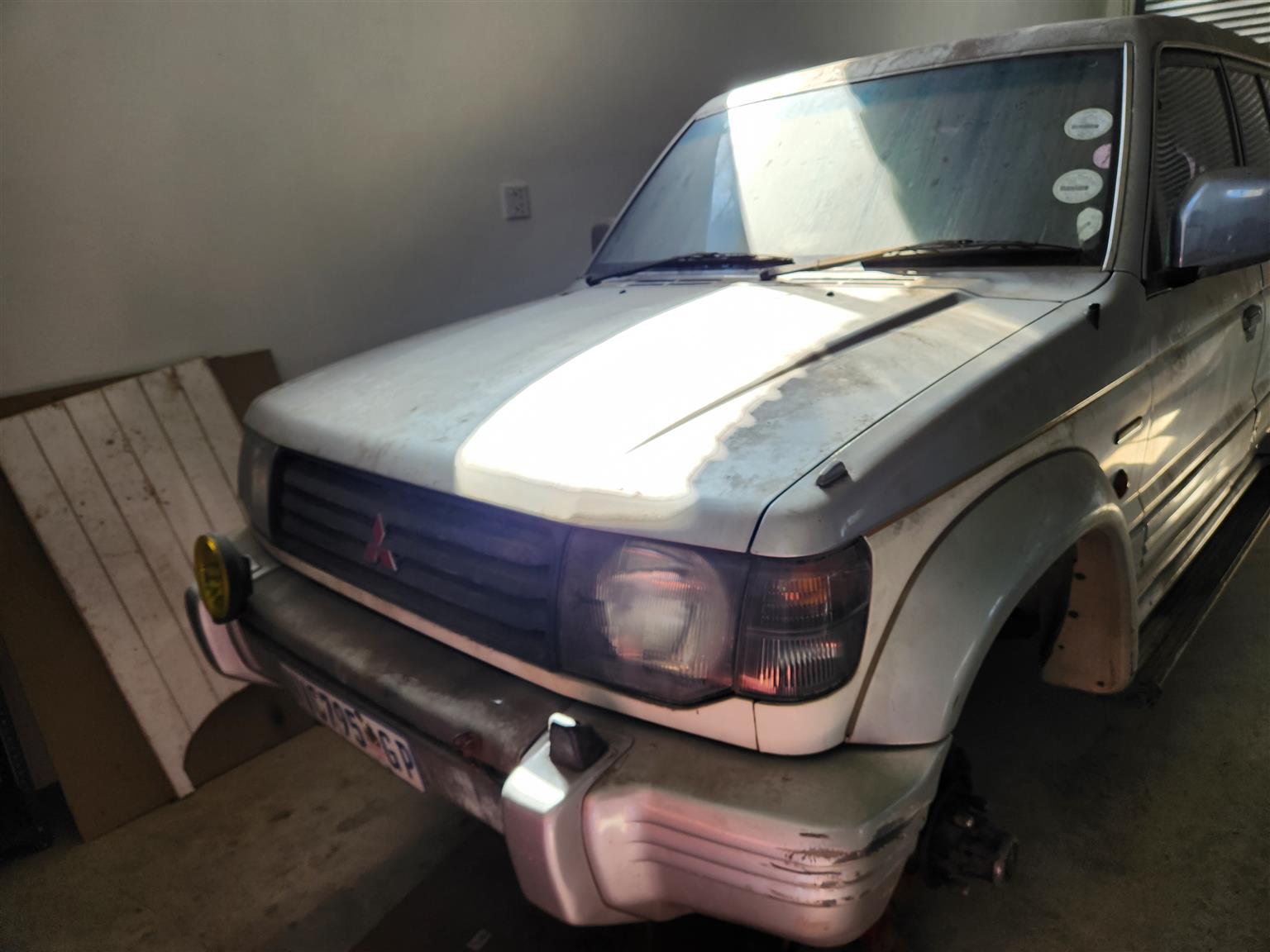 Mitsubishi Pajero Series 2. Selling for Parts