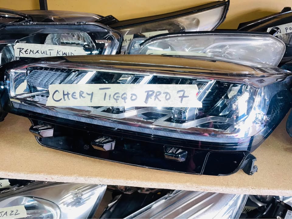 Chery Tiggo 7 pro headlight - Private Seller Chery Tiggo 7 pro headlight - Private Seller