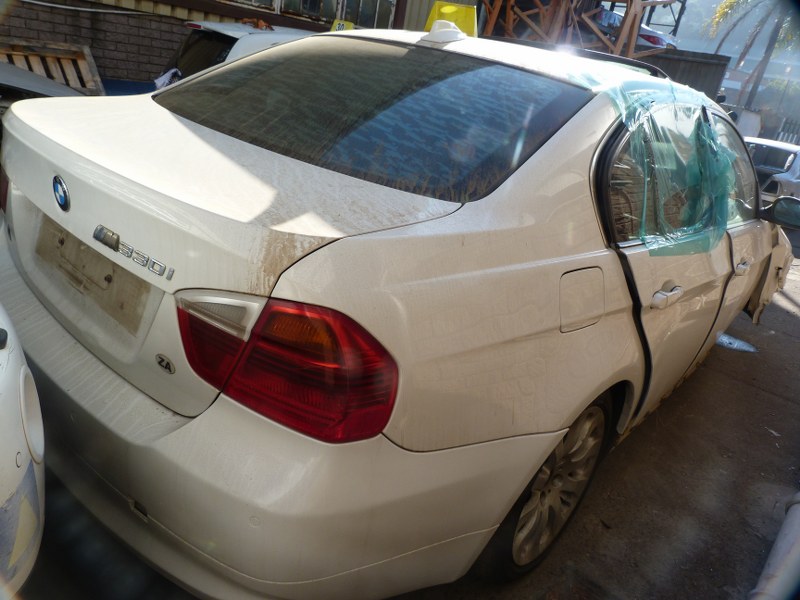 BMW 330i E90 Sport AT White - 2007 STRIPPING FOR SPARES - Private Seller BMW 330i E90 Sport AT White - 2007 STRIPPING FOR SPARES - Private Seller