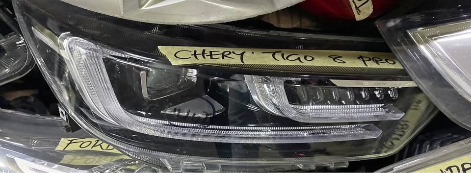 Chery Tiggo 8 Pro headlight - Private Seller Chery Tiggo 8 Pro headlight - Private Seller