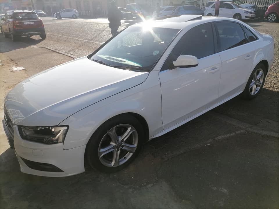 2014 Audi A4 1.8 TFSI Automatic and leather seat Sunroof Sedan