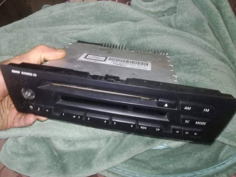 BMW OEM RADIO/CD PLAYER - Private Seller