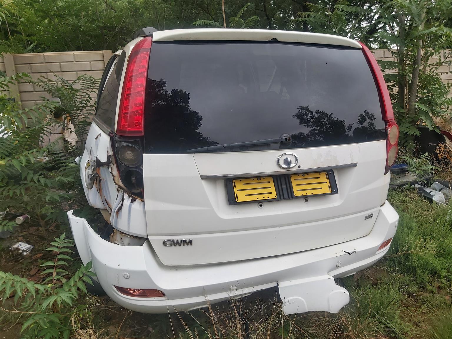 Hoover h5 GWM windscreen - Private Seller Hoover h5 GWM windscreen - Private Seller