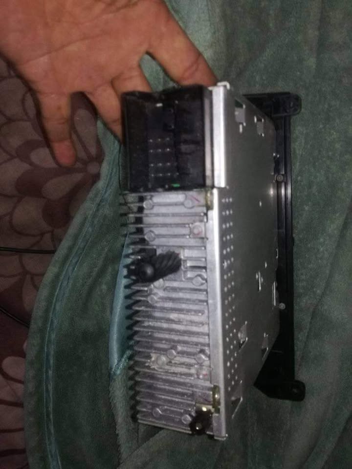 BMW OEM RADIO/CD PLAYER - Private Seller