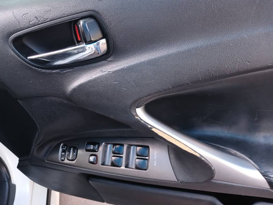 2010 model Lexus is250 v6 sedan manual transmission petrol mileage