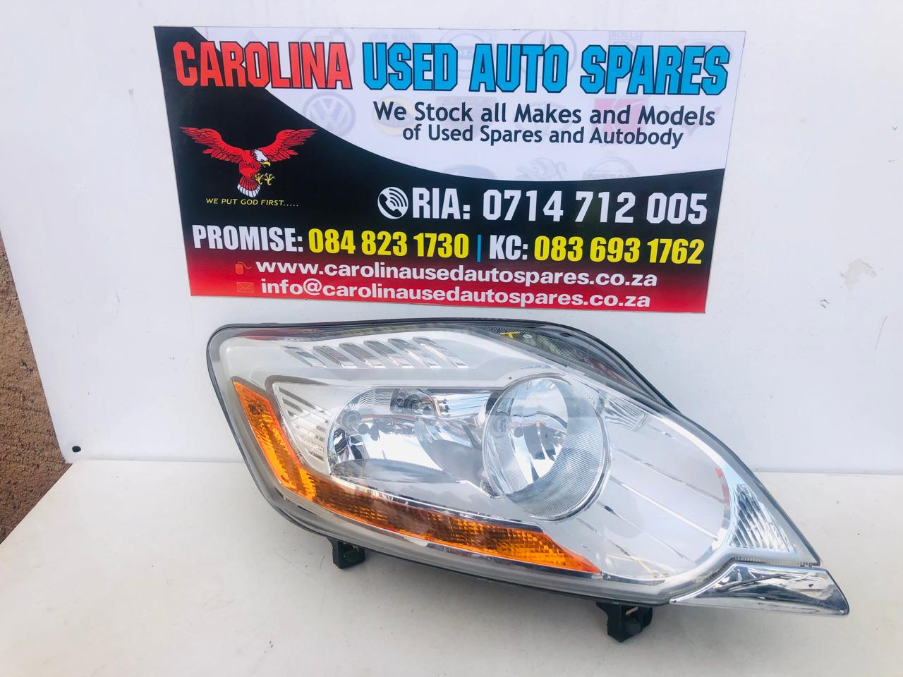 Ford Kuga right side headlight | Junk Mail