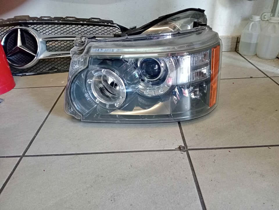 Range Rover Sport Headlight For Sale  Used Auto Body Spare Parts at Sema Spare - Private Seller